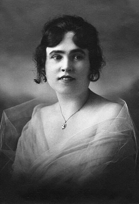 Black and white photo of Lorraine Collett, who posed as the Sun-Maid girl