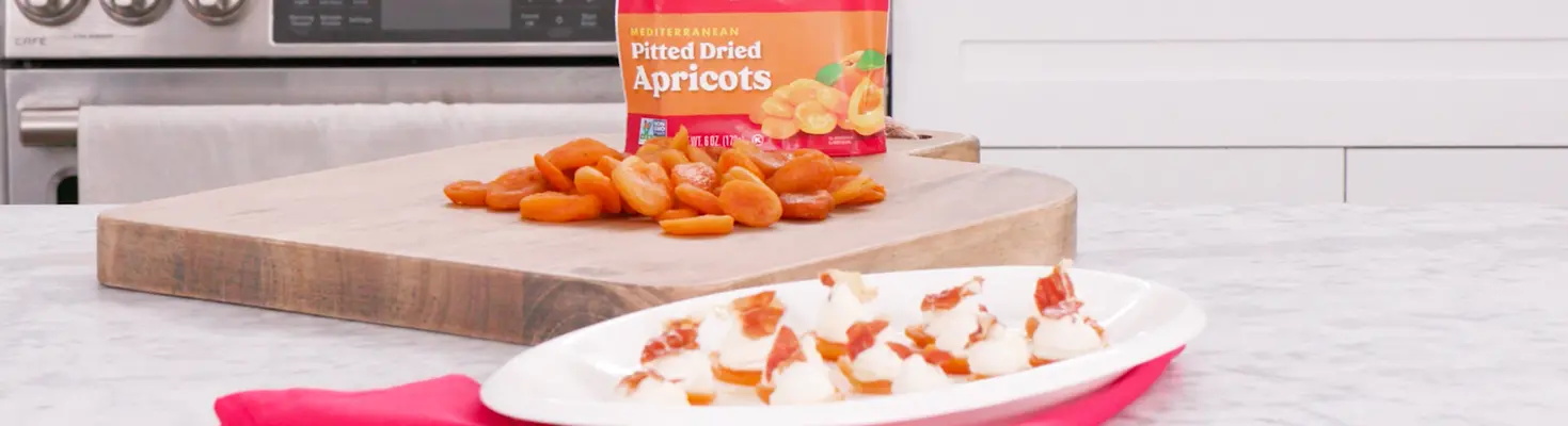 Apricot Goat Cheese Bites